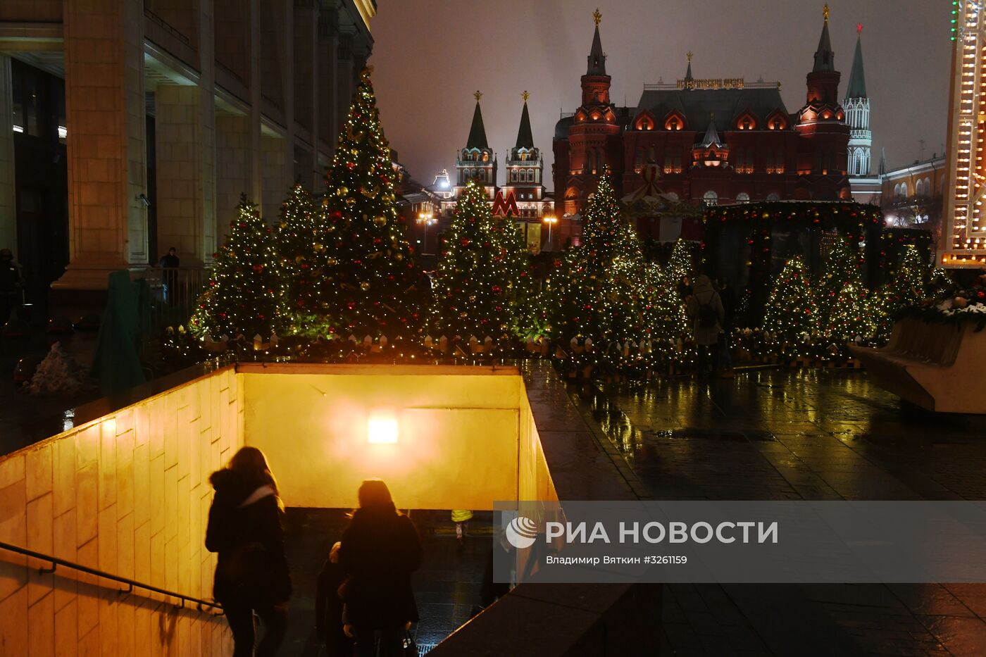 Новогодняя иллюминация в Москве