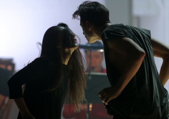 Музыкальный мультимедийный спектакль "Черт, солдат и скрипка"