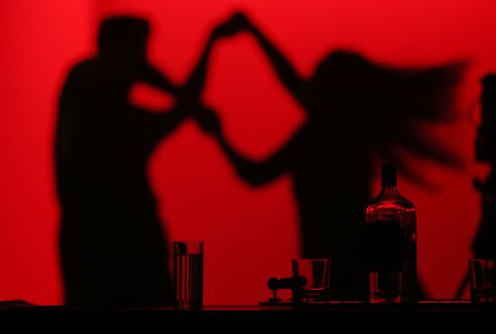 Музыкальный мультимедийный спектакль "Черт, солдат и скрипка"