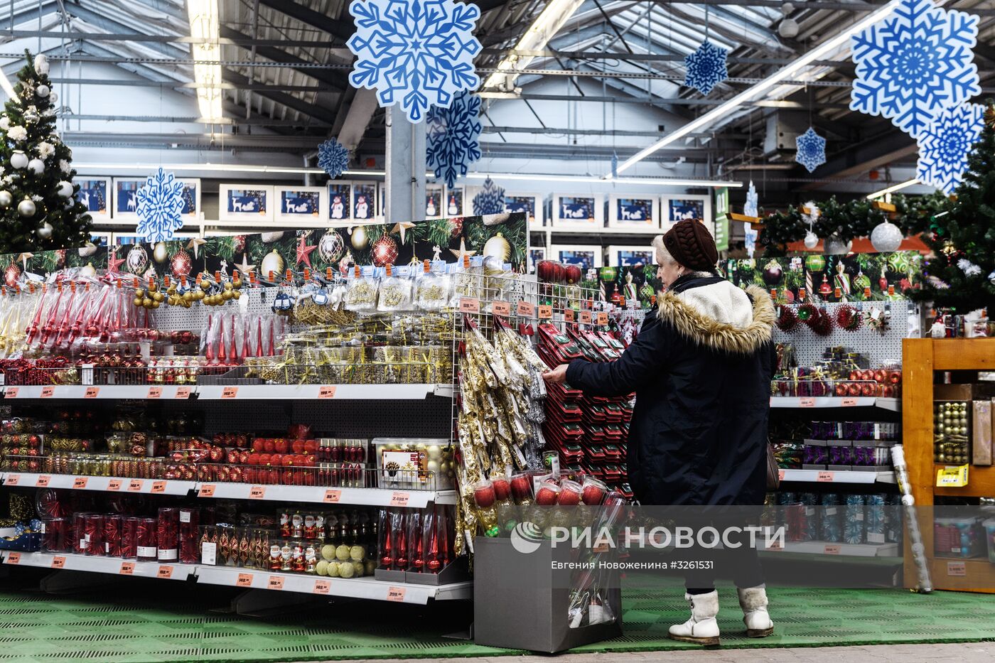 Предновогодняя торговля в Москве