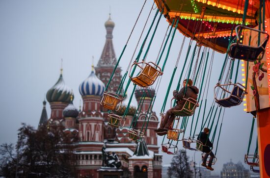Открытие ёлочных базаров в Москве