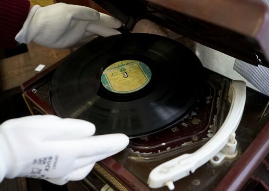 Выставка, посвященная истории радио, в Калининграде