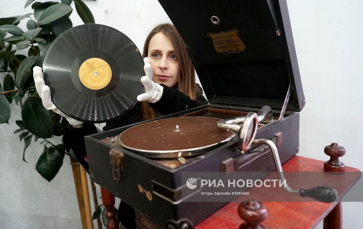 Выставка, посвященная истории радио, в Калининграде
