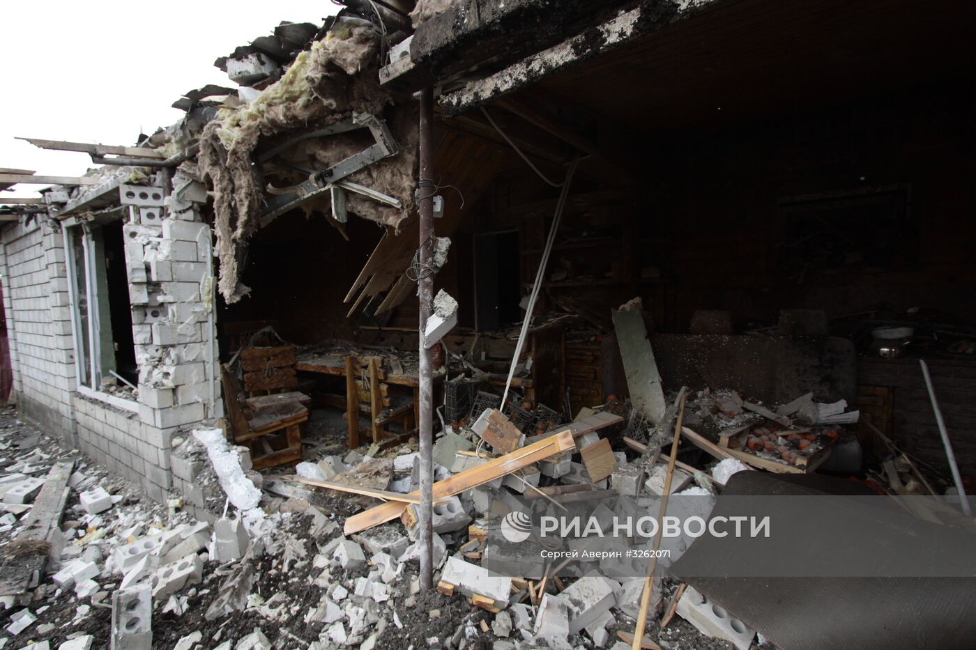 Последствия обстрела в Донецкой области