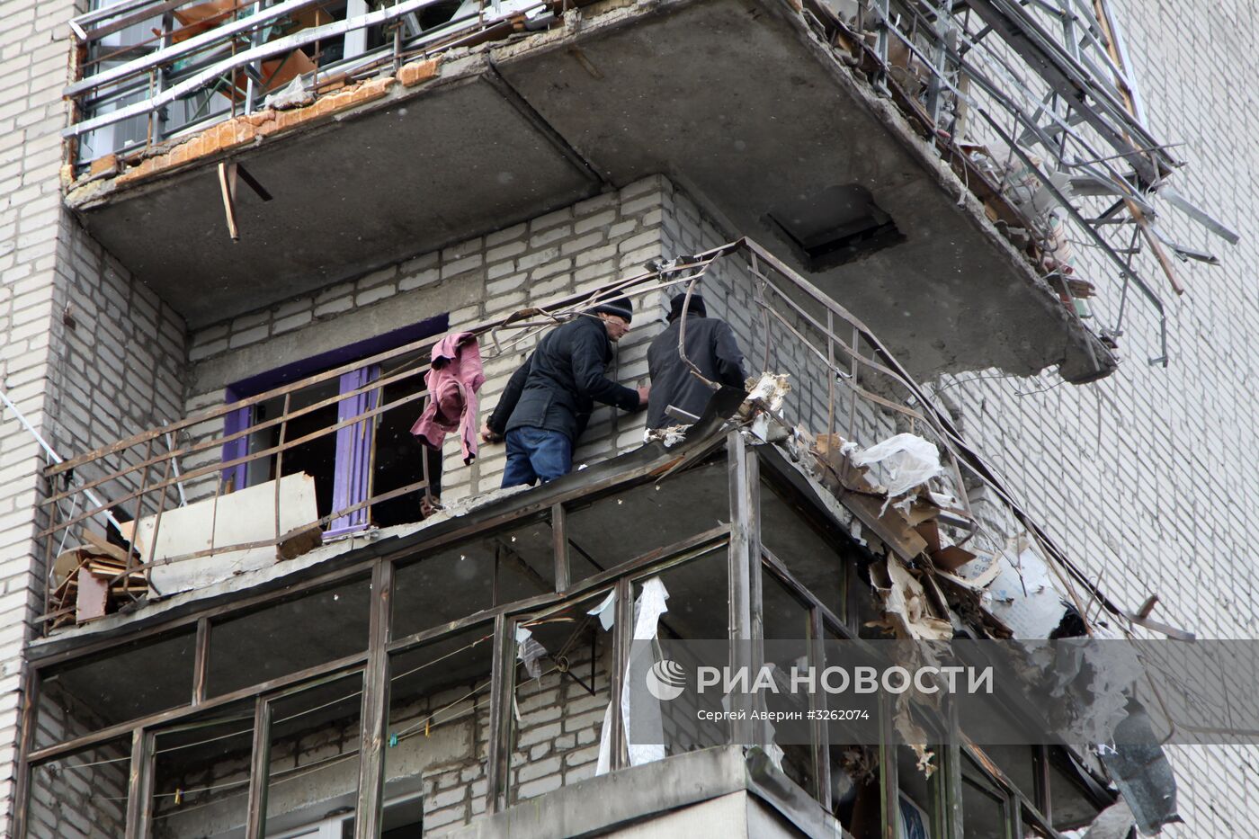 Последствия обстрела в Донецкой области