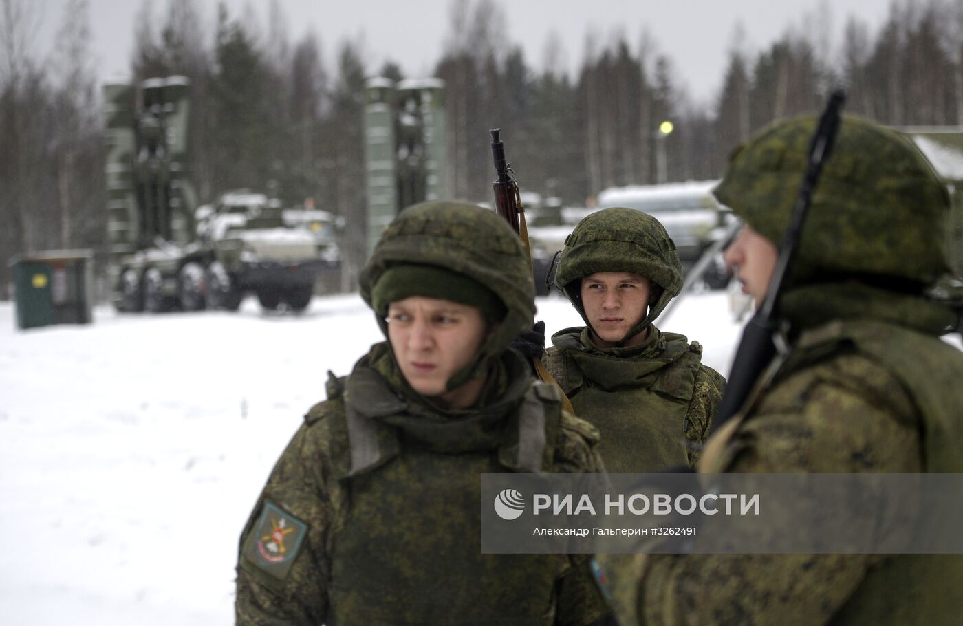 Военные учения с применением ЗРС С-400 в Ленинградской области