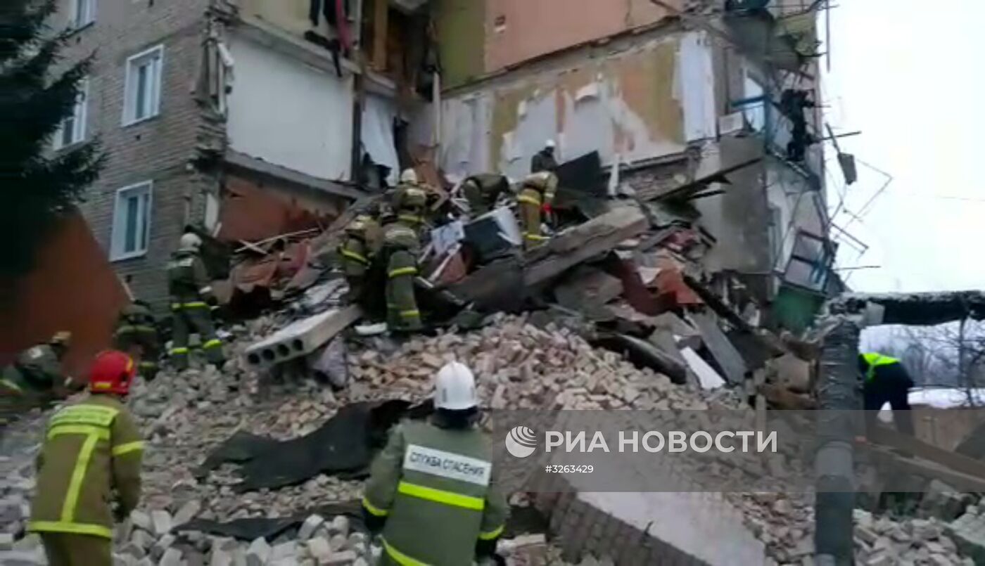 Последствия обрушения части жилого дома в г. Юрьевец Ивановской области