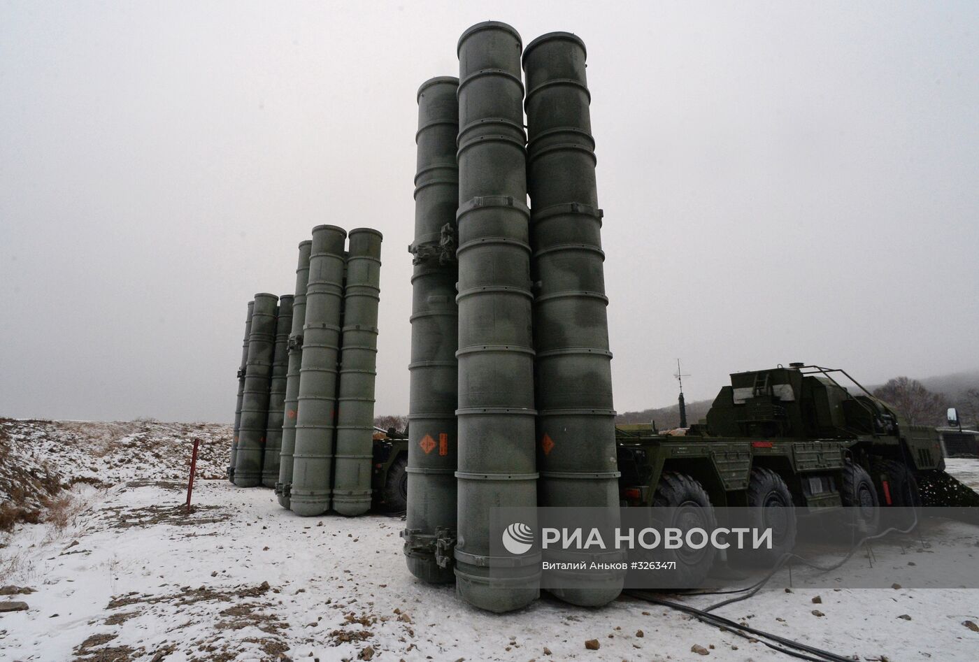 Дивизион ЗРК С-400 заступил на боевое дежурство в районе Владивостока