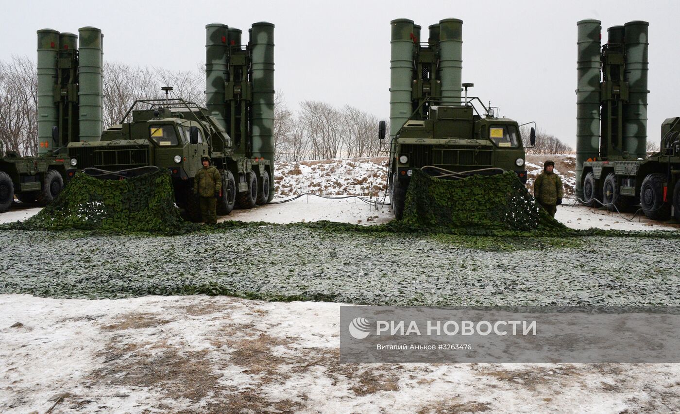 Дивизион ЗРК С-400 заступил на боевое дежурство в районе Владивостока