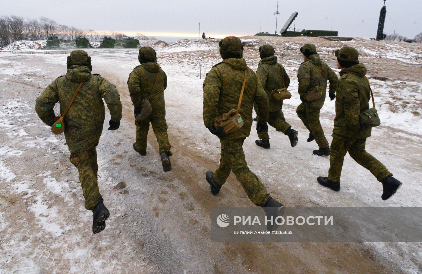 Дивизион ЗРК С-400 заступил на боевое дежурство в районе Владивостока