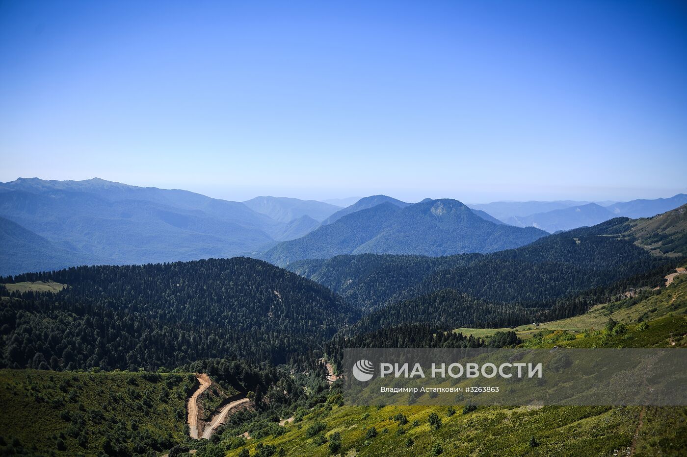 Круглогодичный горный курорт "Роза хутор" в Красной поляне