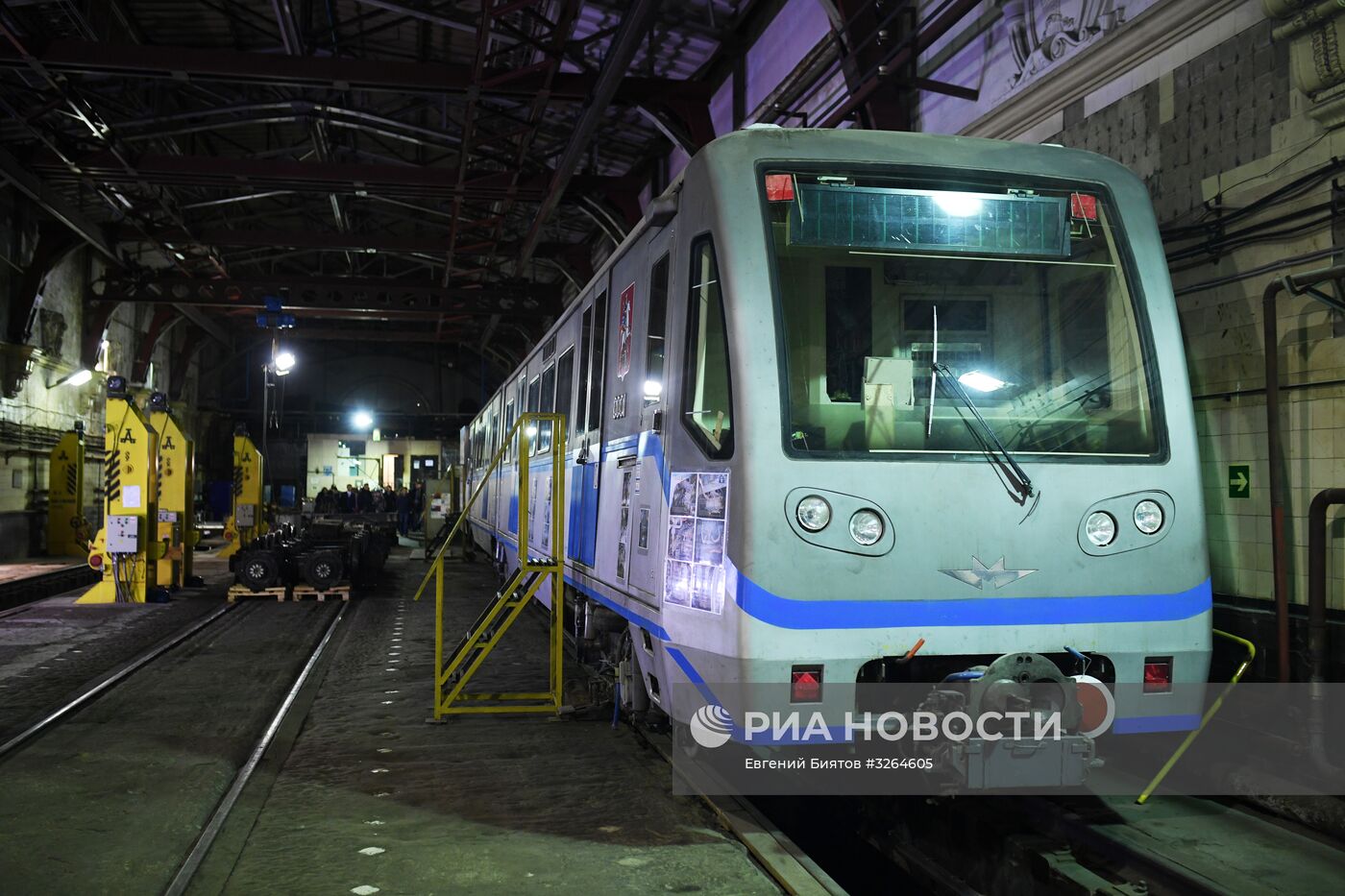 Акция "Ночь в метро" в Москве