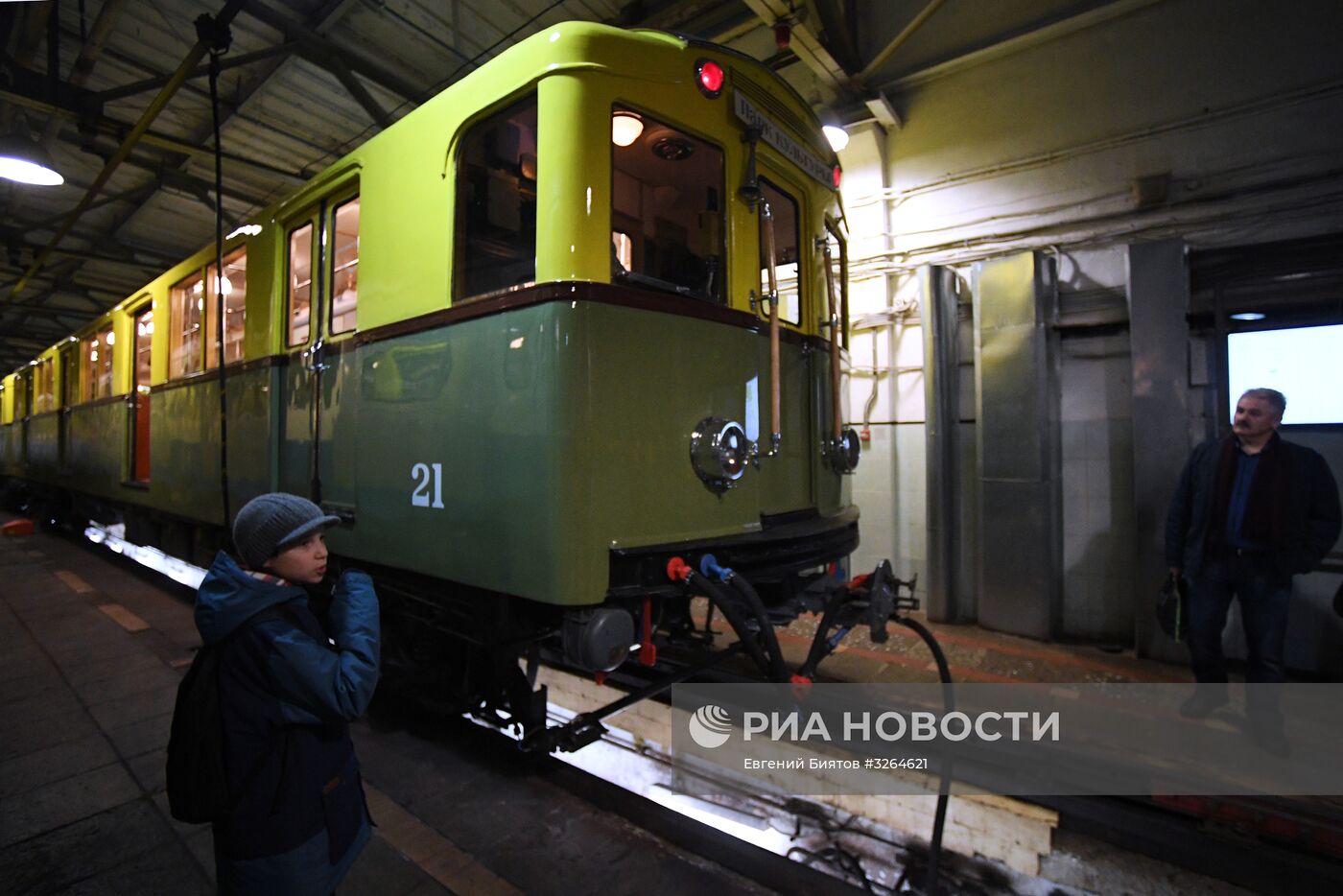 Акция "Ночь в метро" в Москве