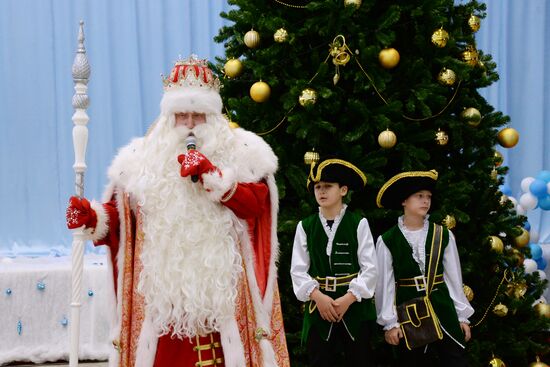 Прибытие Главного Деда Мороза из Великого Устюга в Грозный