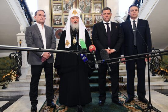Патриарх Кирилл провел встречу по вопросу обмена пленными в Донбассе