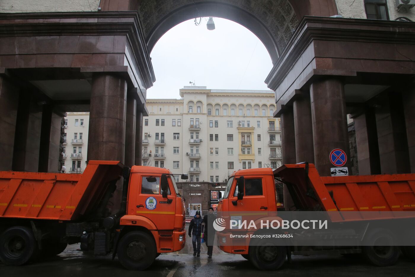 Обеспечение безопасности на новогодние праздники в Москве