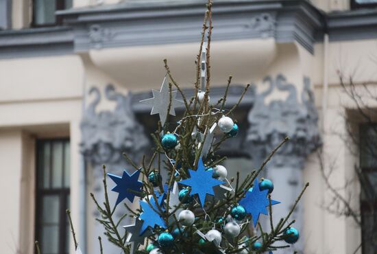 Аномально теплая погода в Москве