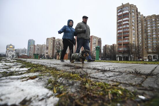 Аномально теплая погода в Москве