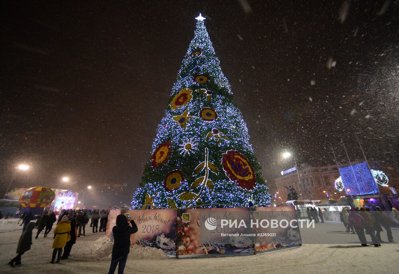 Празднование Нового года в регионах России