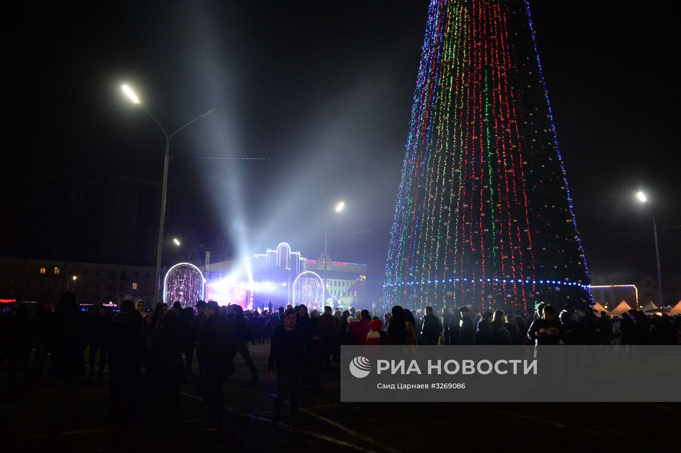 Празднование Нового года в регионах России