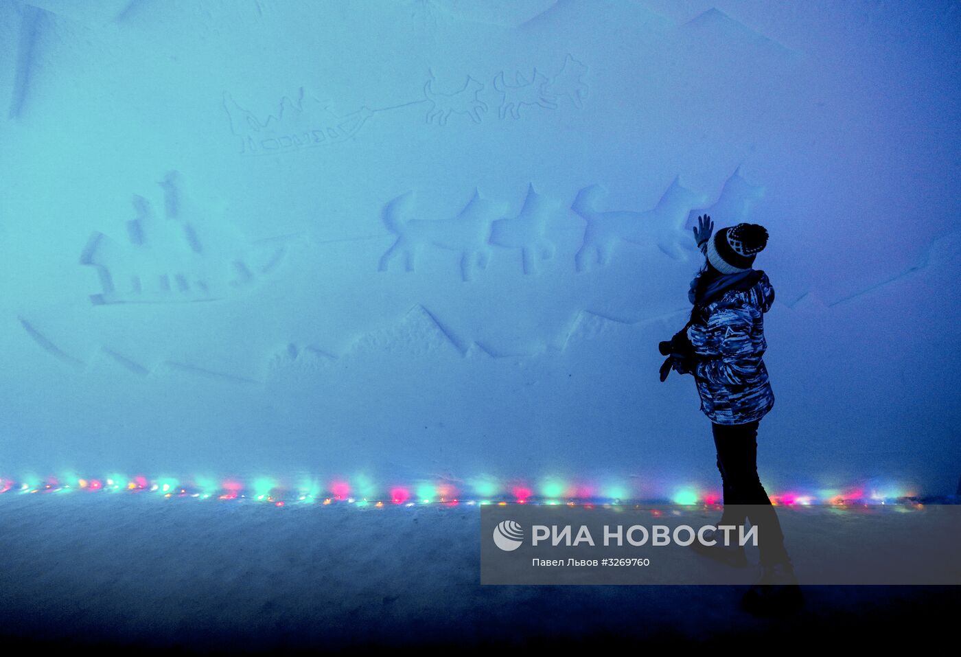 Ледовый город "Гиперборея в Хибинах" и "Снежная деревня" в Мурманской области