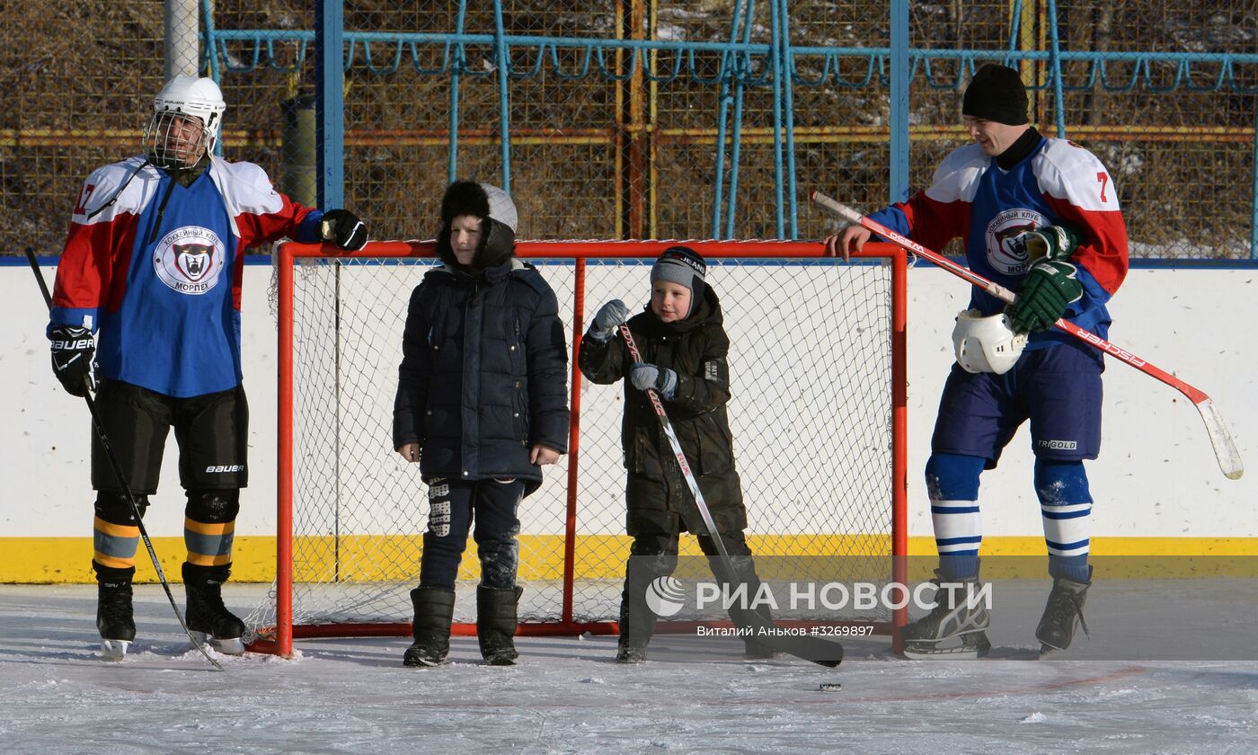 Турнир по дворовому хоккею во Владивостоке