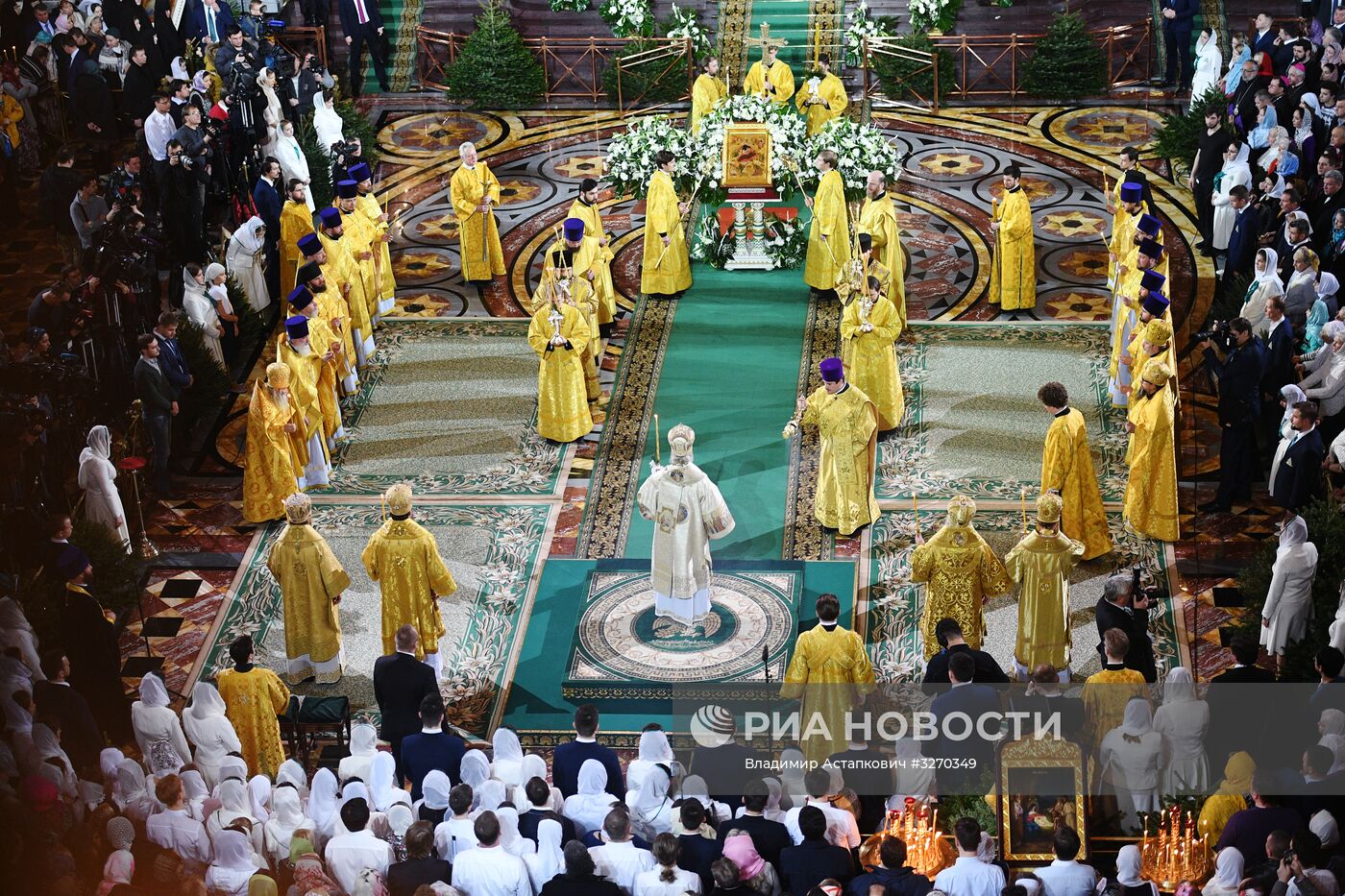 Рождество Христово. Патриаршая литургия в храме Христа Спасителя в Москве