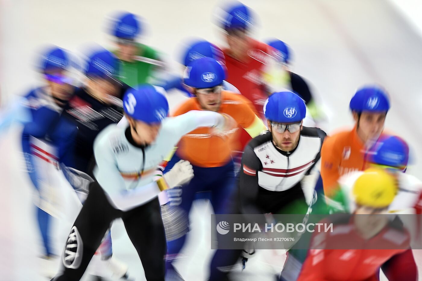 Конькобежный спорт. Чемпионат Европы на отдельных дистанциях. Третий день