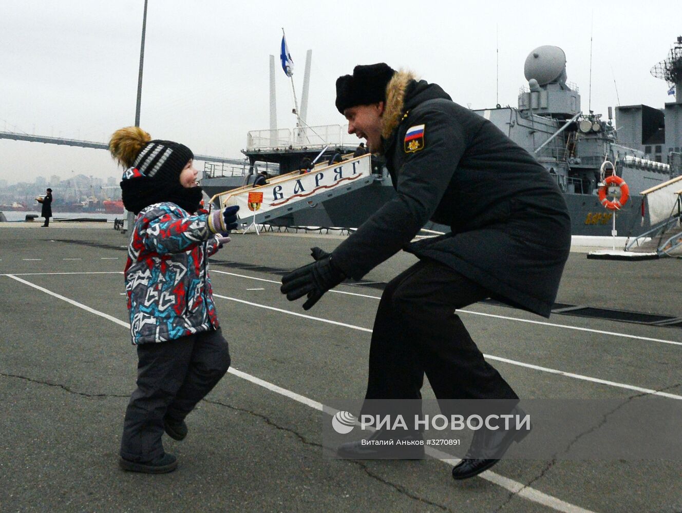 Встреча кораблей Тихоокеанского флота во Владивостоке