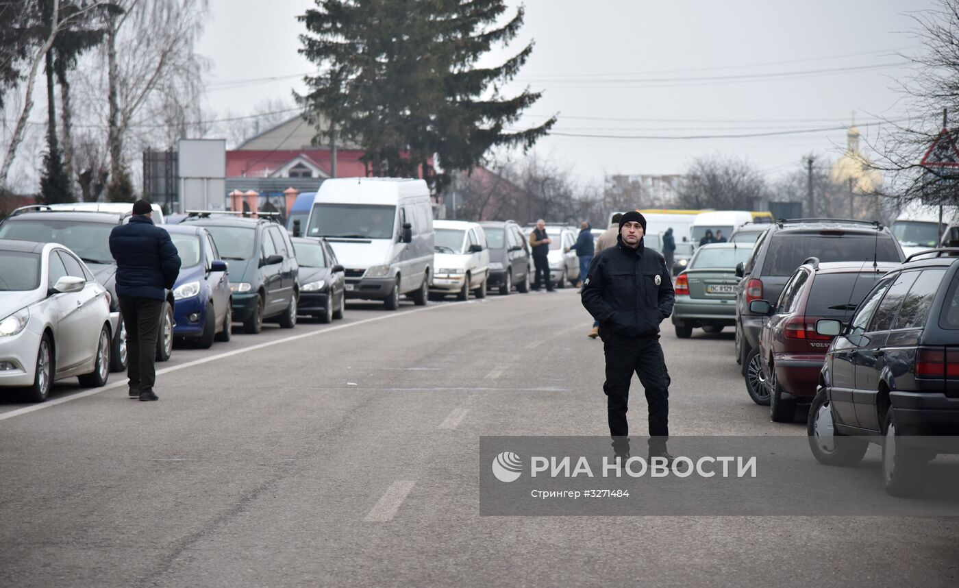 Акция протеста на границе между Украиной и Польшей