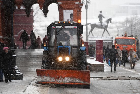 Снег в Москве