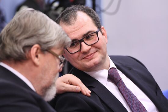 Встреча президента РФ В. Путина с представителями российских печатных СМИ и информагентств