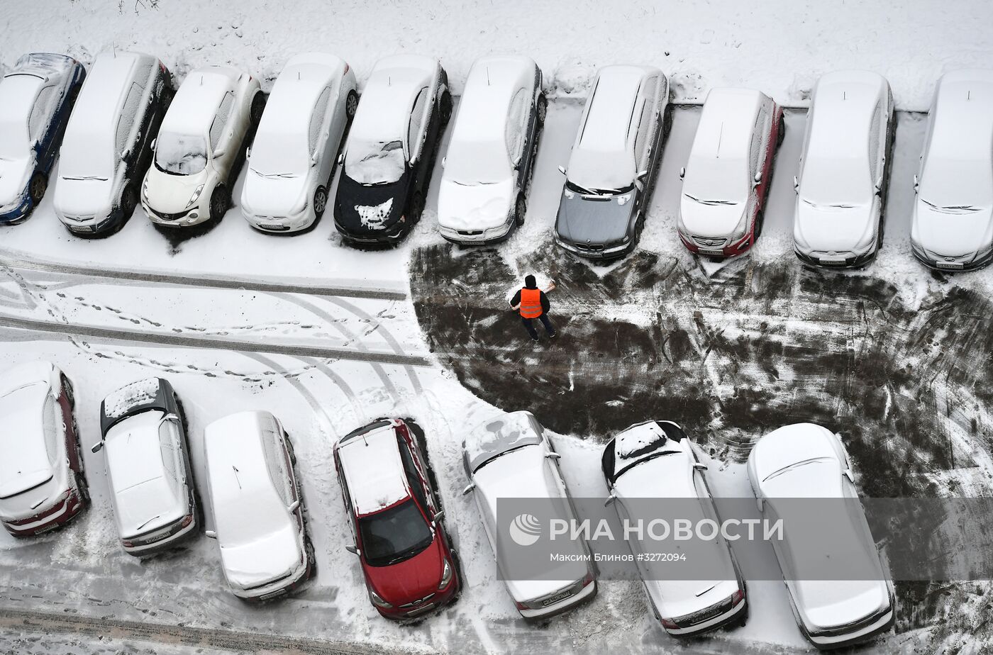 Снег в Москве