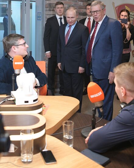 Президент РФ В. Путин встретился с представителями российских печатных СМИ и информагентств