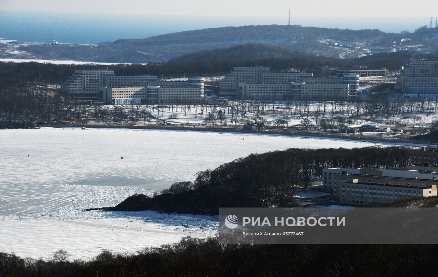 Зима на острове Русский