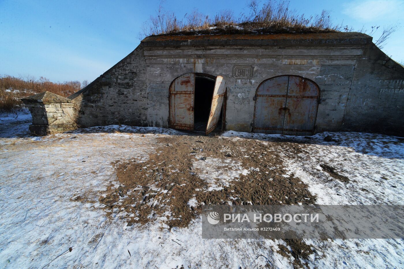 Зима на острове Русский