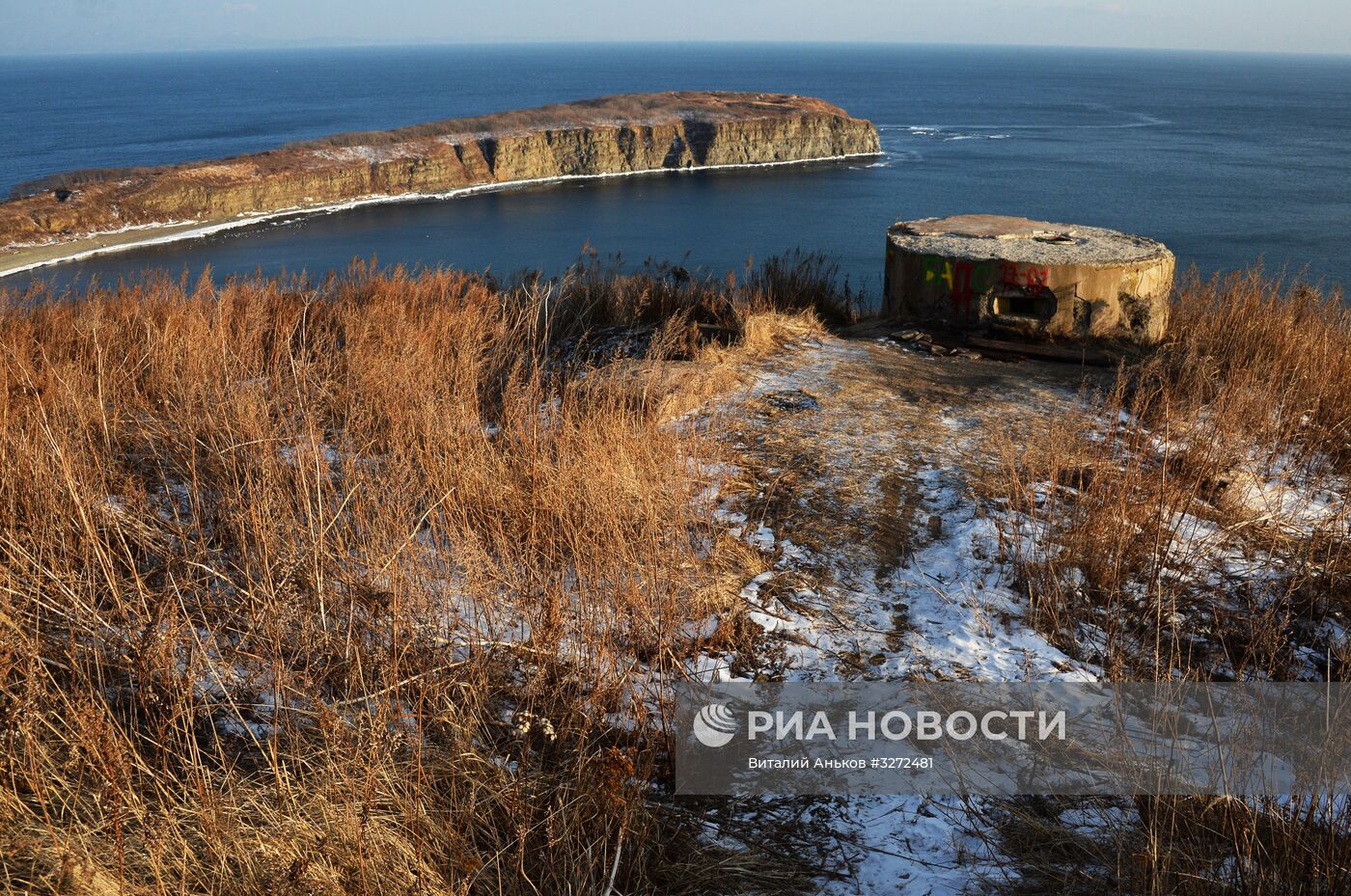 Зима на острове Русский