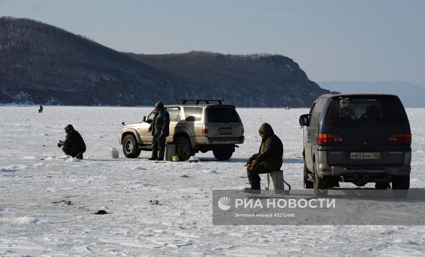 Зима на острове Русский