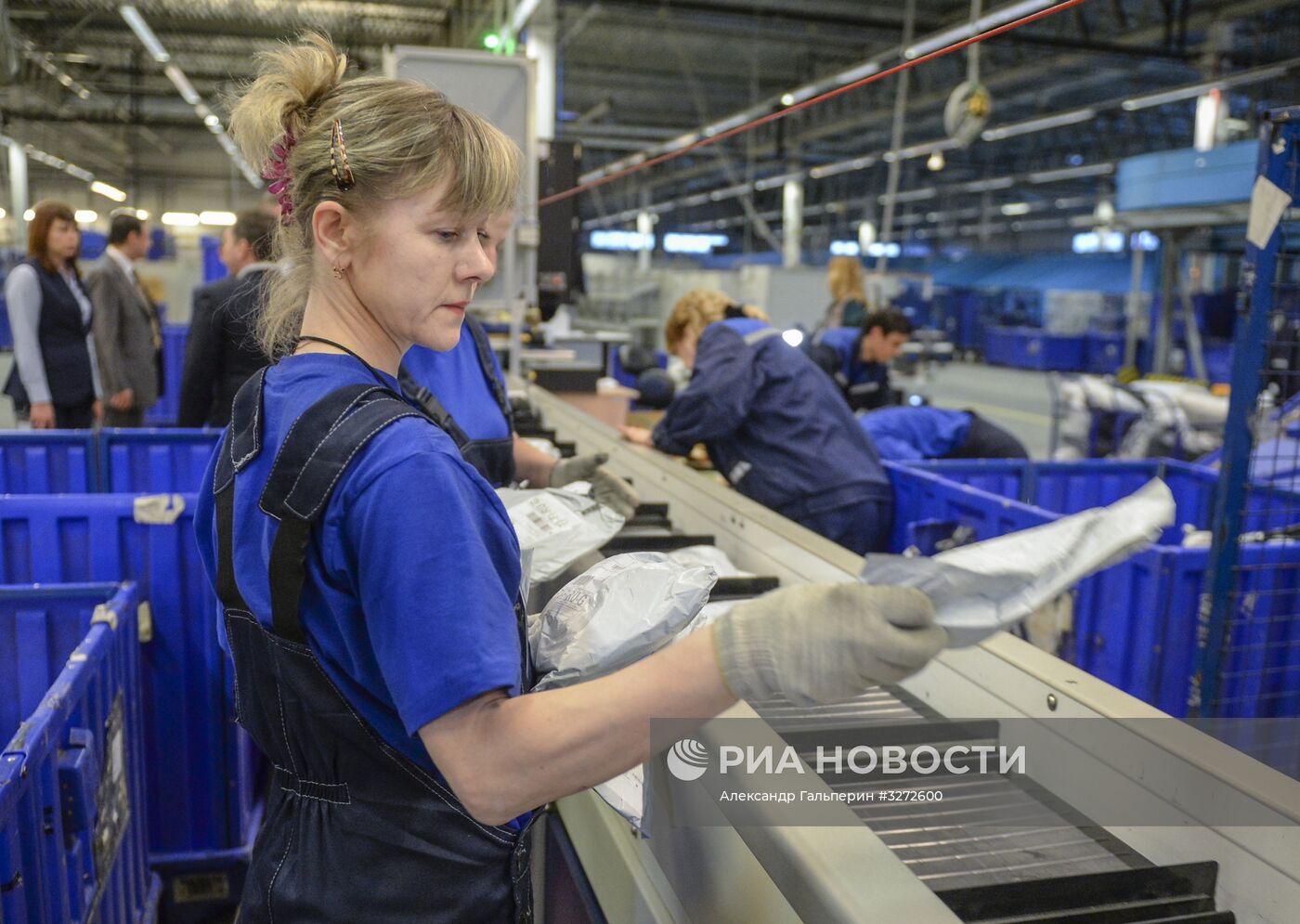Запуск новой сортировочной линии "Почты России" в Санкт-Петербурге