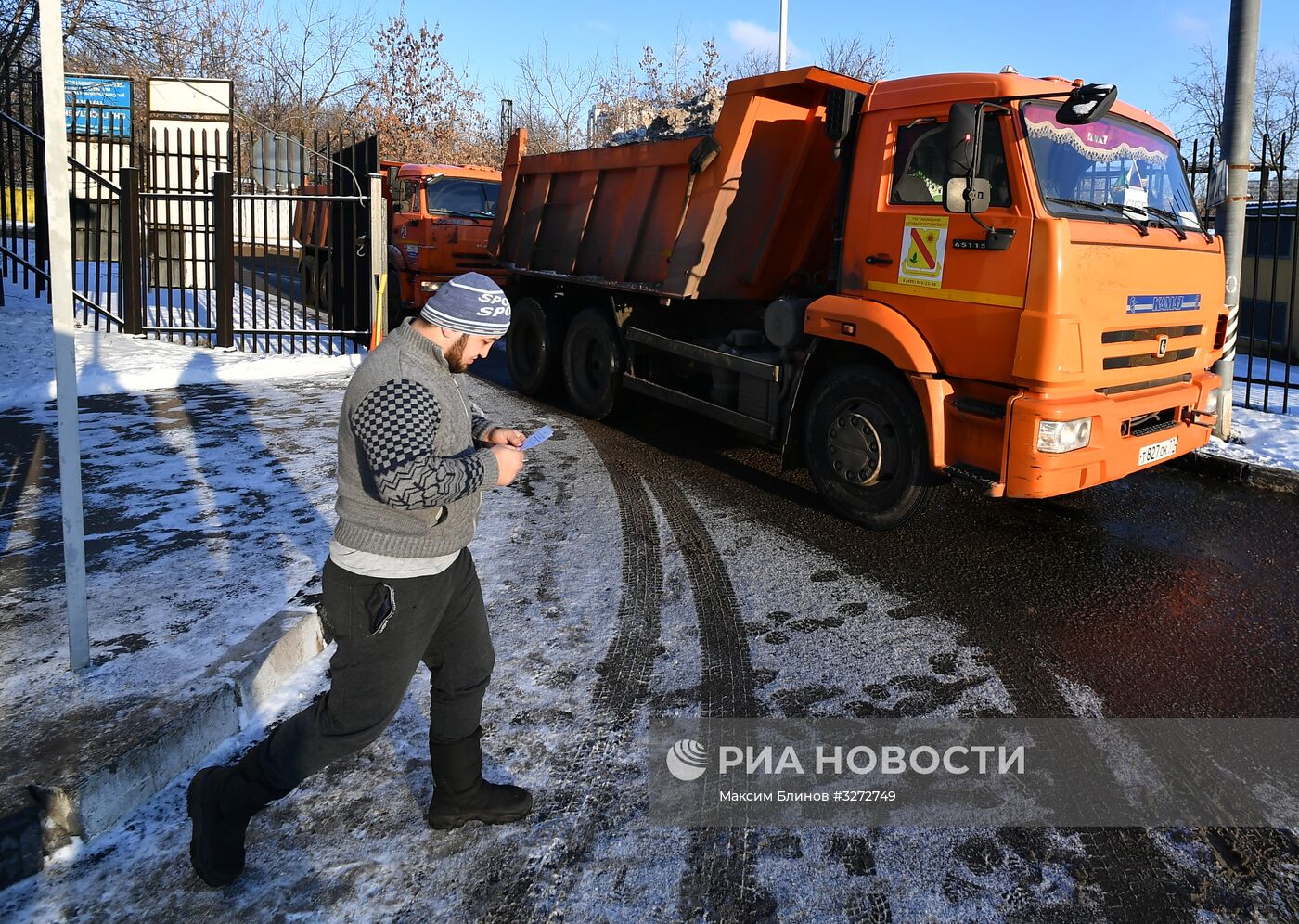 Работа снегоплавильного пункта в Москве