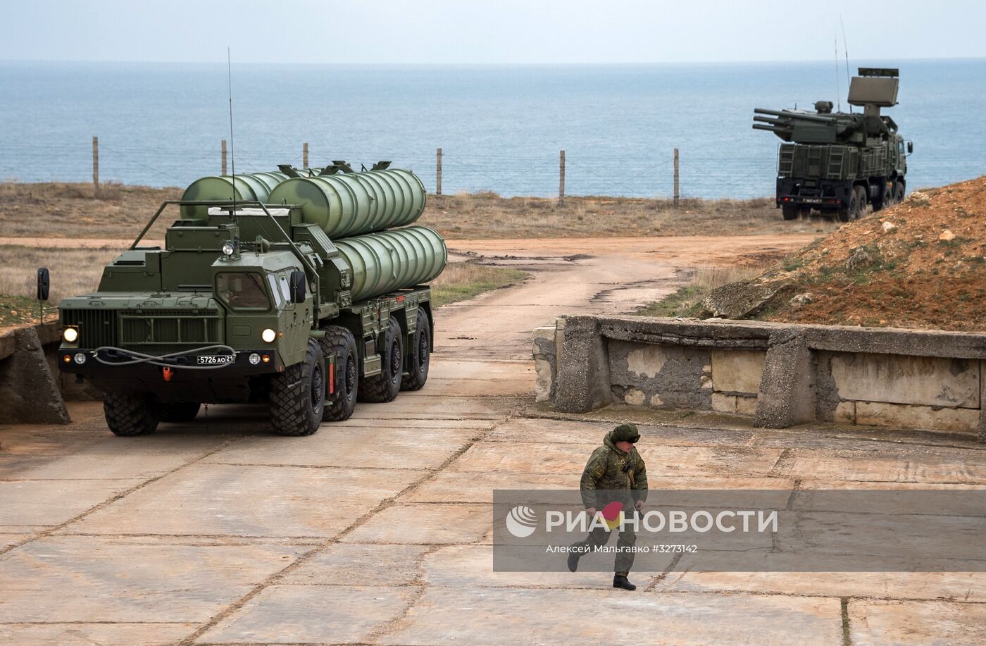 Комплекс ПВО С-400 "Триумф" заступил на боевое дежурство в Севастополе