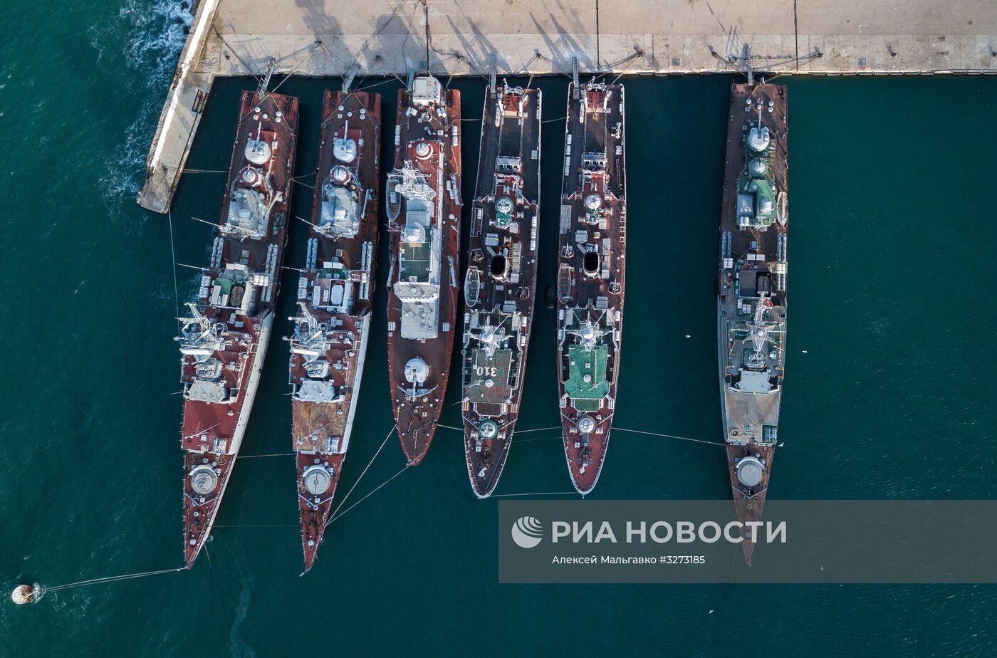 Военные корабли, принадлежащие Украине, в Крыму