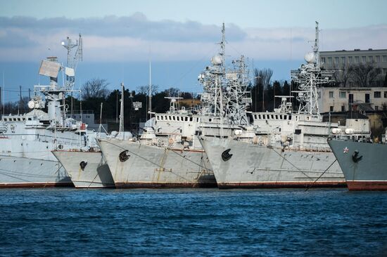Военные корабли, принадлежащие Украине, в Крыму