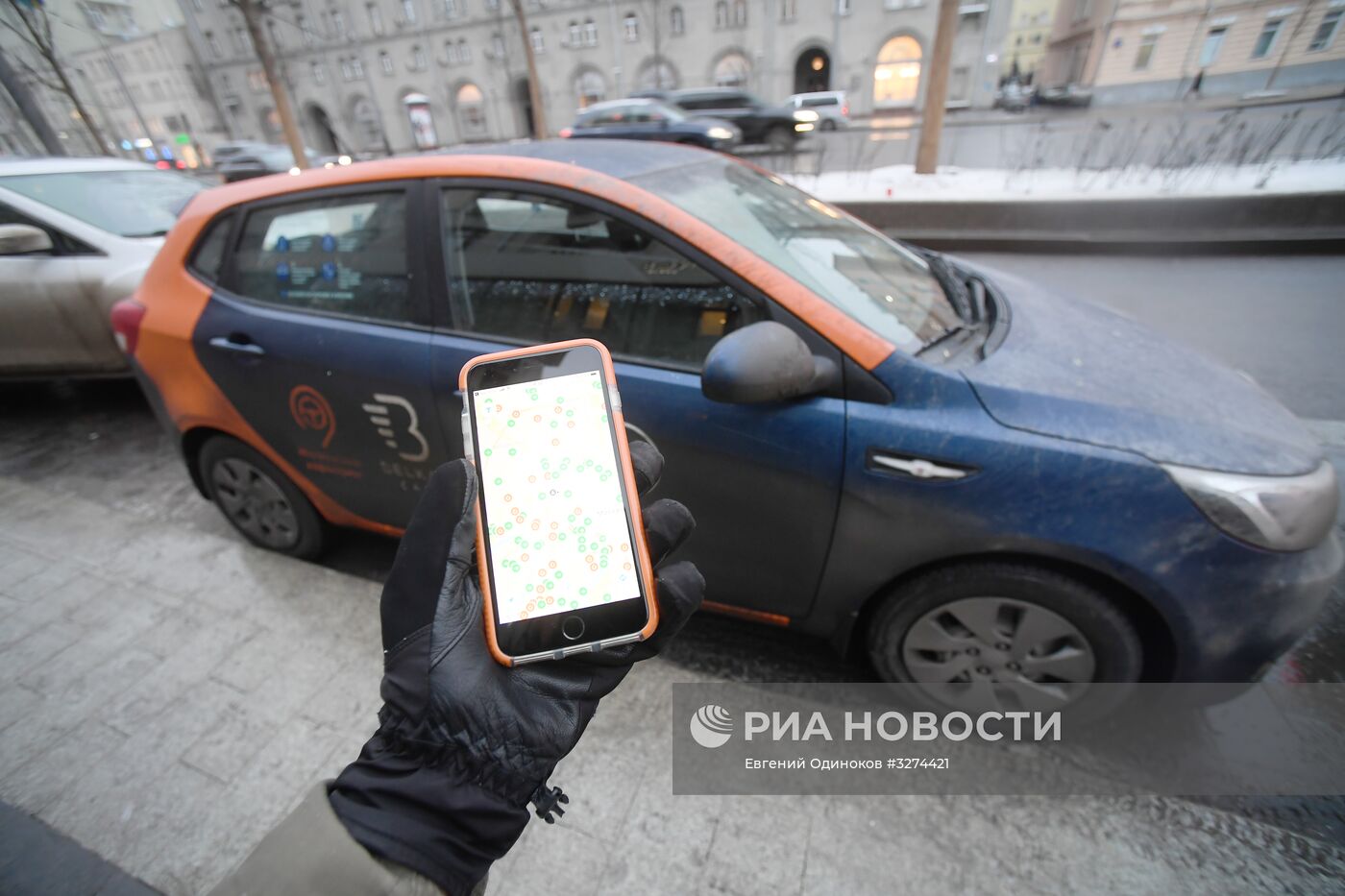 Автомобили каршеринга в Москве