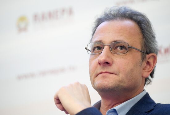 IX Гайдаровский форум. День третий