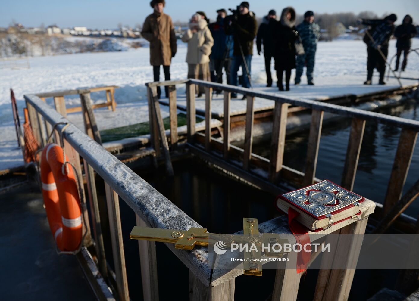 Празднование Крещения в городах России