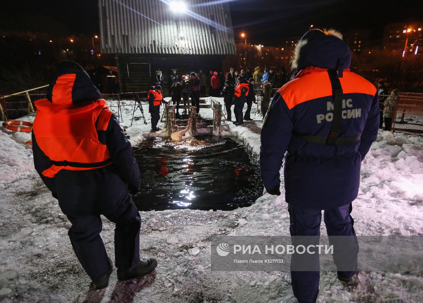 Празднование Крещения в городах России