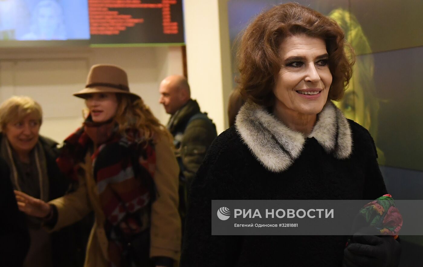 Фанни Ардан представила свой фильм "Диван Сталина" в Москве