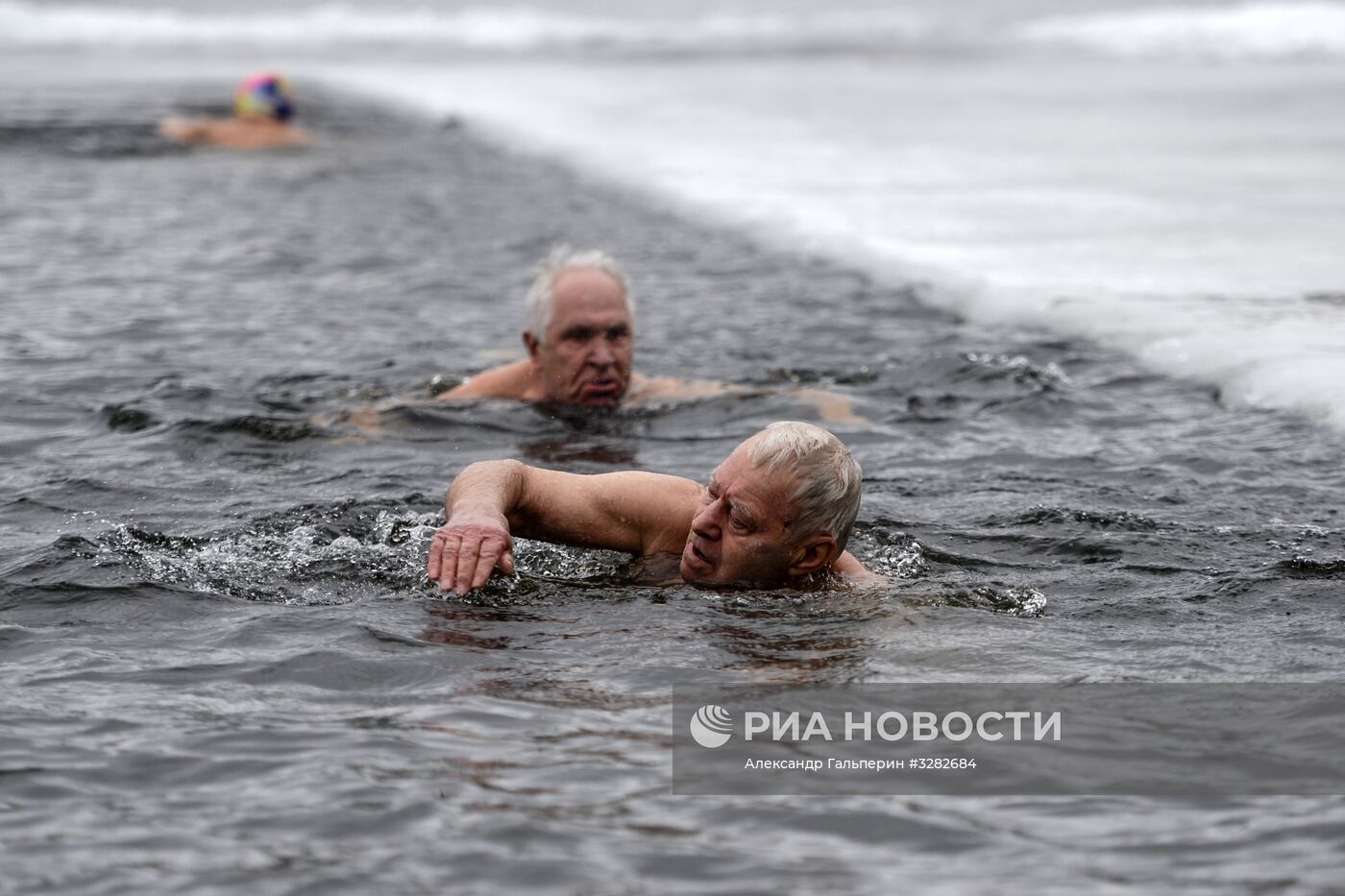 Заплыв, посвященный годовщине снятия блокады Ленинграда