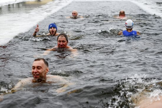 Заплыв, посвященный годовщине снятия блокады Ленинграда